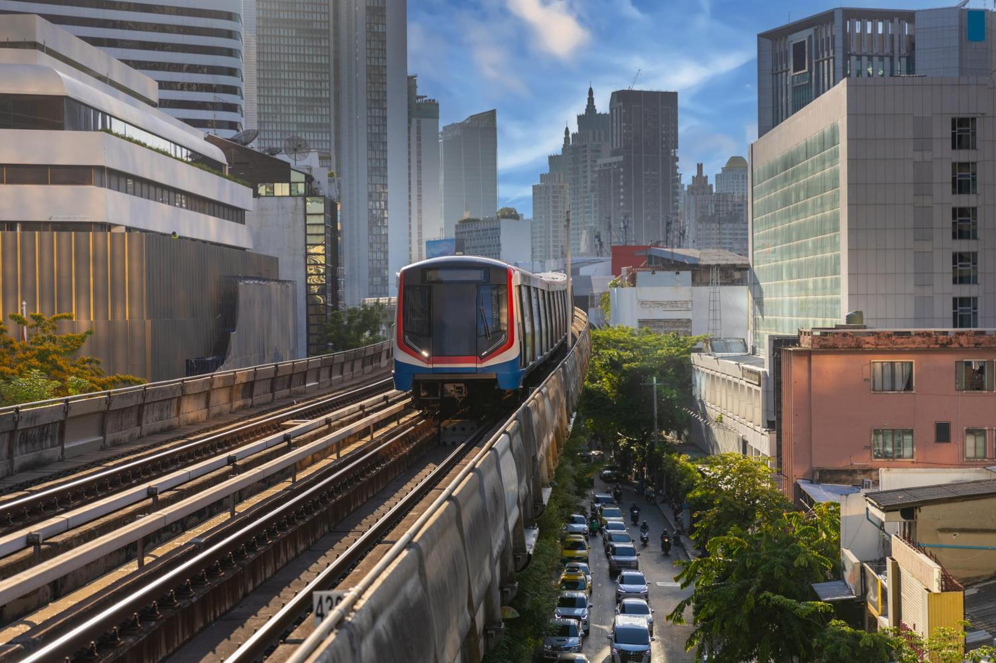 Nysa Hotel Bangkok Sukhumvit 11 المظهر الخارجي الصورة Purple Line